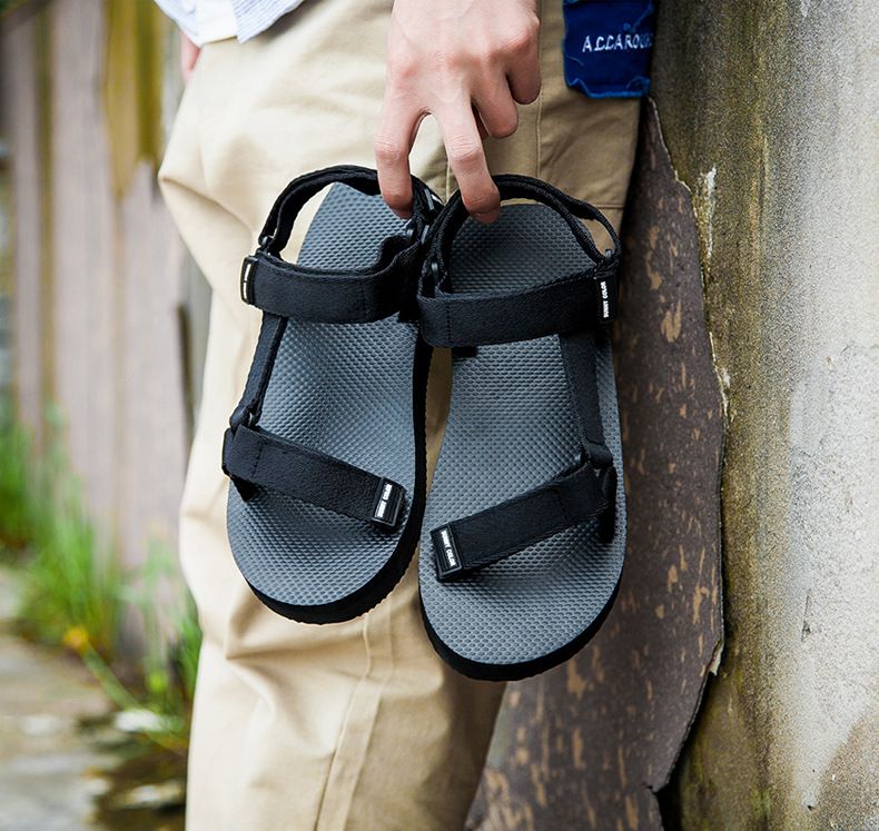 Herrensandalen Einfache Casual Sommerschuhe Bequeme Turnschuhe Outdoor Strandurlaub Sandalen 2023 Neue männliche Casual Sandalen Schuhe_voghion.com