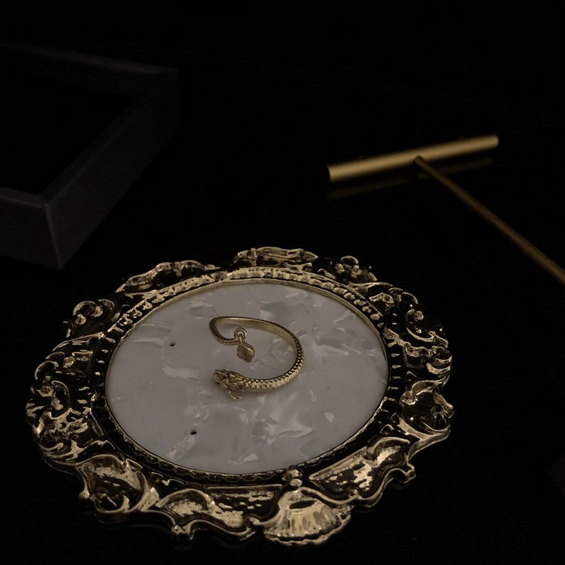 Versione del capodanno cinese dell'anello del drago dell'era del drago può essere regolato anello di rame anello di moda ogni giorno uomini e donne con lo stesso_voghion.com