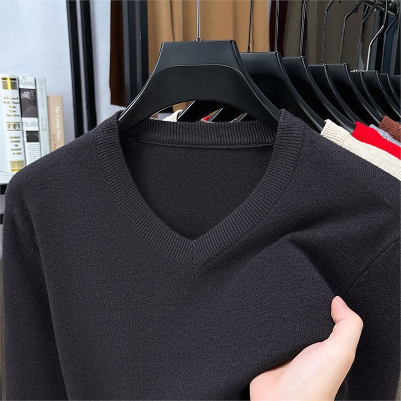 Maglione da uomo lavorato a maglia con scollo a V, pullover tinta unita blu medio, strato di base versatile per l'abbigliamento maschile in autunno e inverno_voghion.com