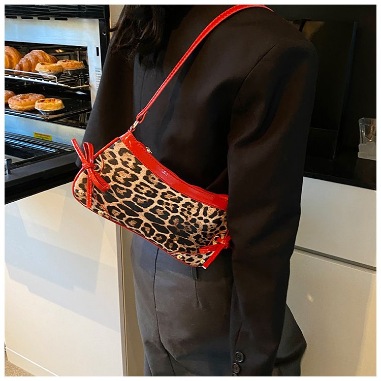 Damen Umhängetaschen Leopardenmuster Retro Schleife Mode Pu Modetrend und Individualität Ein-Schulter-Unterarmtasche_voghion.com