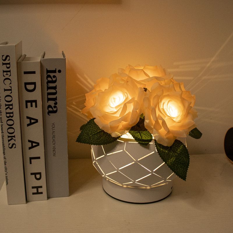 Piccola luce notturna da scrivania a forma di rosa, lampada da comodino in stile ins, regalo creativo, decorazione d'atmosfera, sensazione di alta qualità_voghion.com