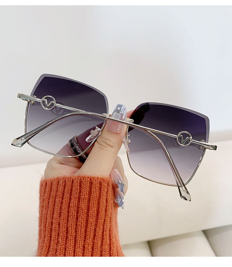 Gafas de sol nuevas sin marco con borde de corte para mujer, de moda, de metal, con marco grande, con luz degradada, para conducir, viseras solares_voghion.com