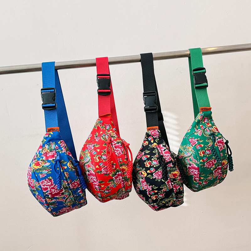 Small Crowd Flower Dragon Earth Cool China-chic Cross Body Chest Bag Women 2024 New Fashion Personality Retro Ethnic Style Small Bag Men and Women_voghion.com