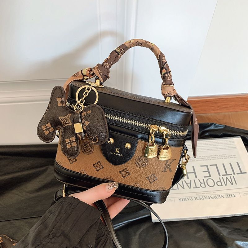 2025 New Women's High-End Printed Box Niche Versatile Fashionable Shoulder Crossbody Bag_voghion.com
