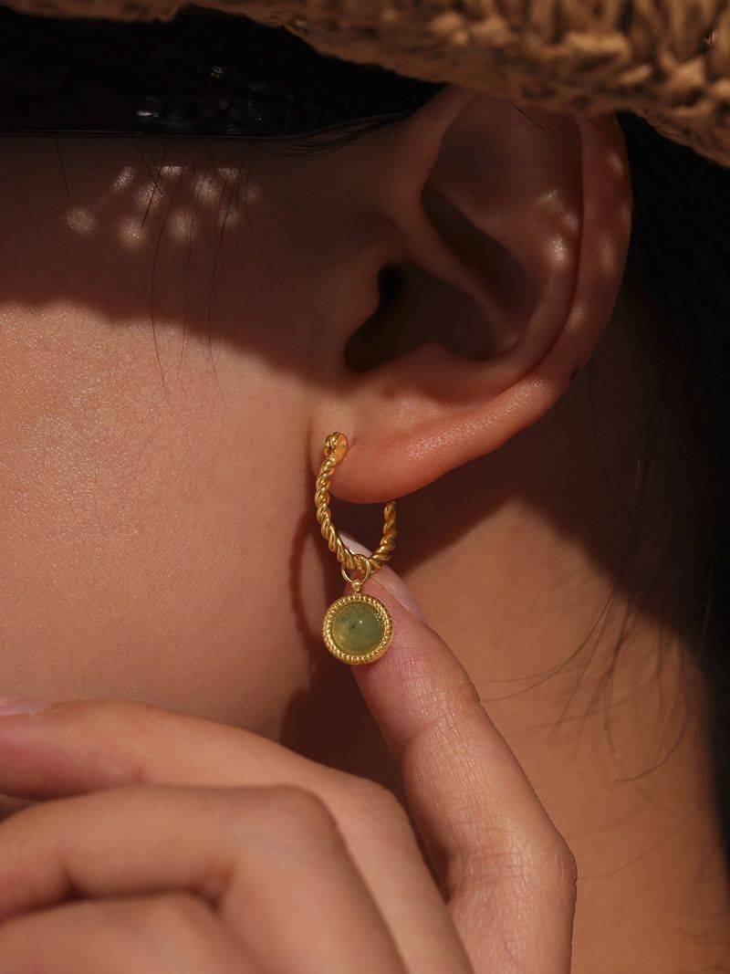 Women's Jewelry Elegant Twisted Green Agate Drop Earrings With 18K Gold Plated Stainless Steel Ear Wires For A Luxurious Look_voghion.com