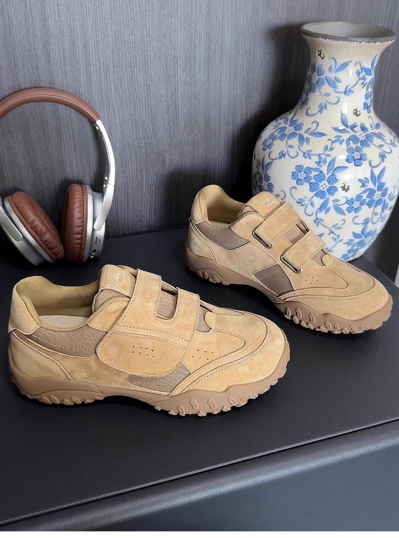 Zapatillas de entrenamiento Agam informales y versátiles con suela gruesa y suave con cinta mágica grande antideslizante y aumento de altura invisible._voghion.com