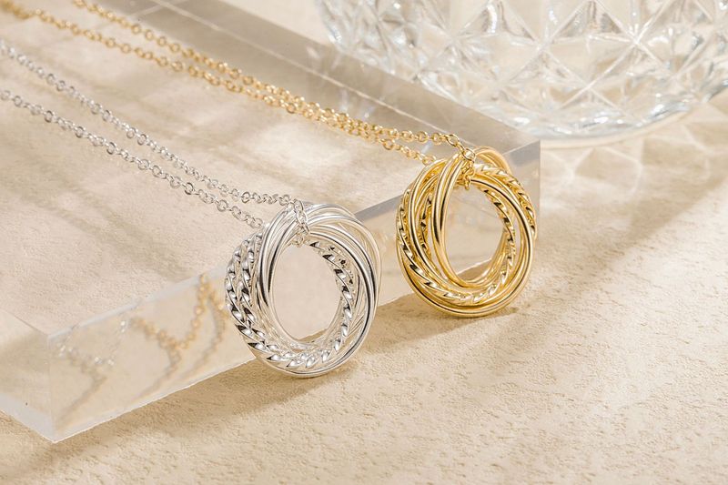 Women's Jewelry Double Ring Necklace Interlocking Pendant Fashionable And Versatile Clavicle Chain_voghion.com
