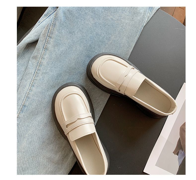 Japanische kleine Lederschuhe Damen Herbst Britischer Stil Schwarze Plateau-Loafer Ein Pedal Jk Uniform Einzelschuhe_voghion.com