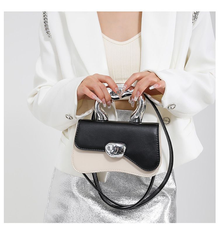 Bags Candy Splicing Color 2024 New Hard Shell Simple And Casual Western Style Metal Handheld Single Cross Shoulder Small_voghion.com
