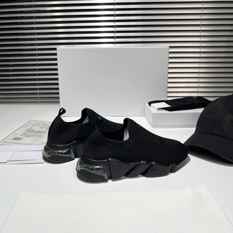 New Style Slip-On Fleece-Lined Sports For Men And Women, Black Work Comfortable Casual Cloth Shoes, Double Cotton Shoes_voghion.com