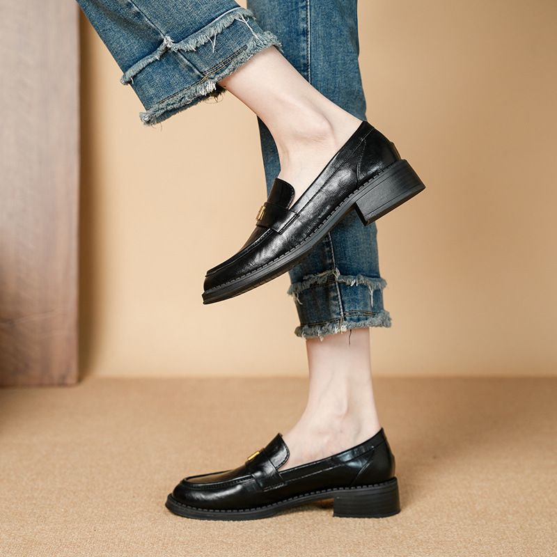 New Round Toe Chunky Heel Slip-On Leather British Style Metal Buckle Soft Sole Loafers Black Women's Shoes_voghion.com