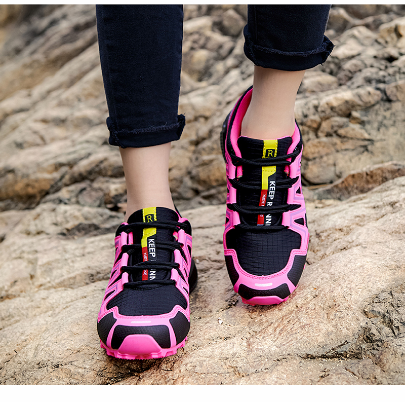 Mode Damer Fritidssportskor SoloMon Nya utomhuscykelskor Ultra lätta och bekväma utomhussporter Cykelskor Vandringsskor för kvinnor_voghion.com