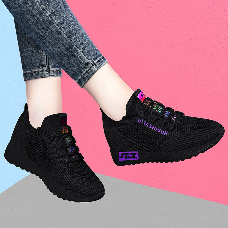 P9Inner Scarpe da donna rialzate 2023 Nuove scarpe casual estive Scarpe da ballo Scarpe da donna di mezza età con suola morbida Scarpe da madre lavoratrice_voghion.com