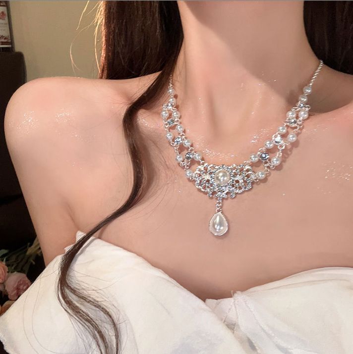 Collana girocollo di lusso con luce di cristallo esagerata, catena per clavicola da donna alla moda_voghion.com