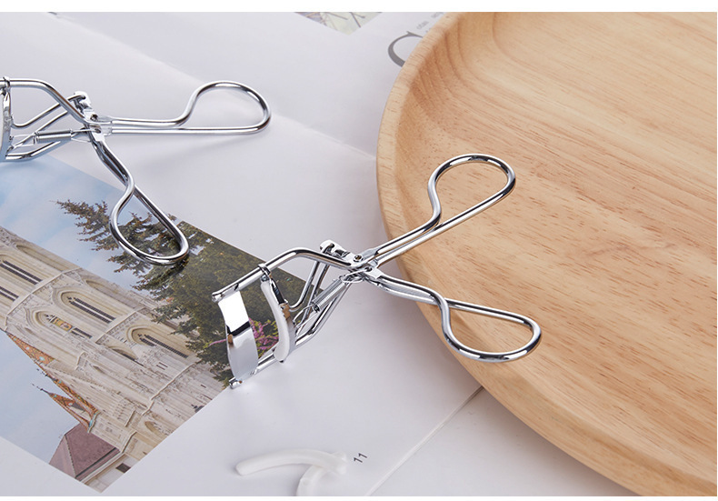 3D Curly Edelstahl dreidimensionale integrierte Anfänger Wimpernzange Make-up-Tool_voghion.com