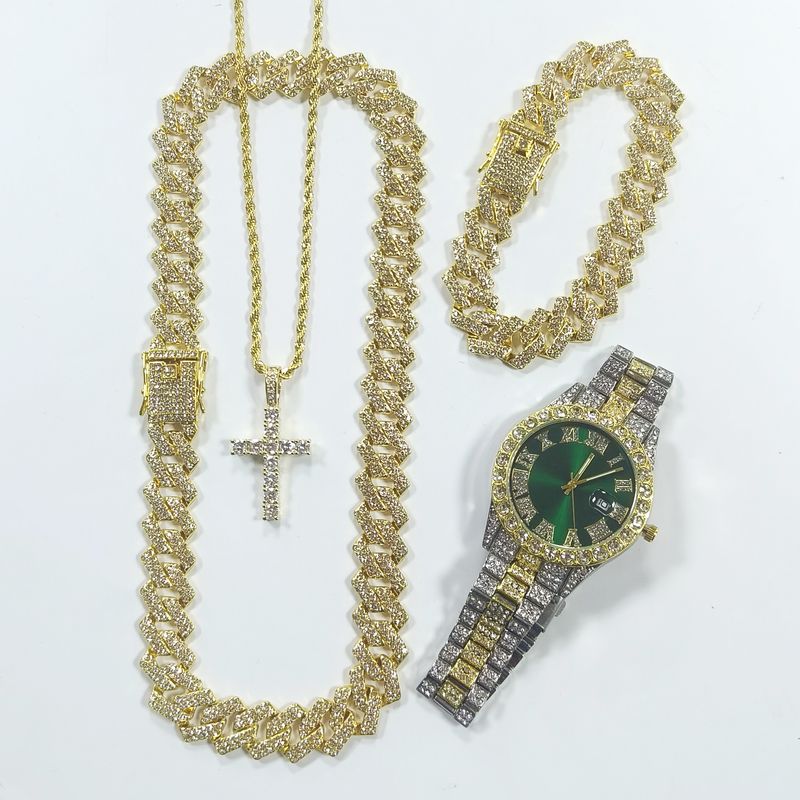 Set di collana e bracciale in acciaio inossidabile da 15 mm con orologio e croce gotica UrbanEdge_voghion.com