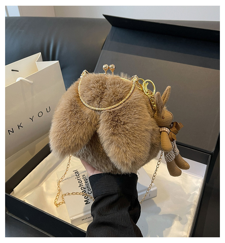 Borsa a tracolla in peluche di nuova tendenza moda autunno e inverno Borsa a tracolla in peluche per donna Instagram Borsa a catena con una spalla morbida e carina per donna_voghion.com