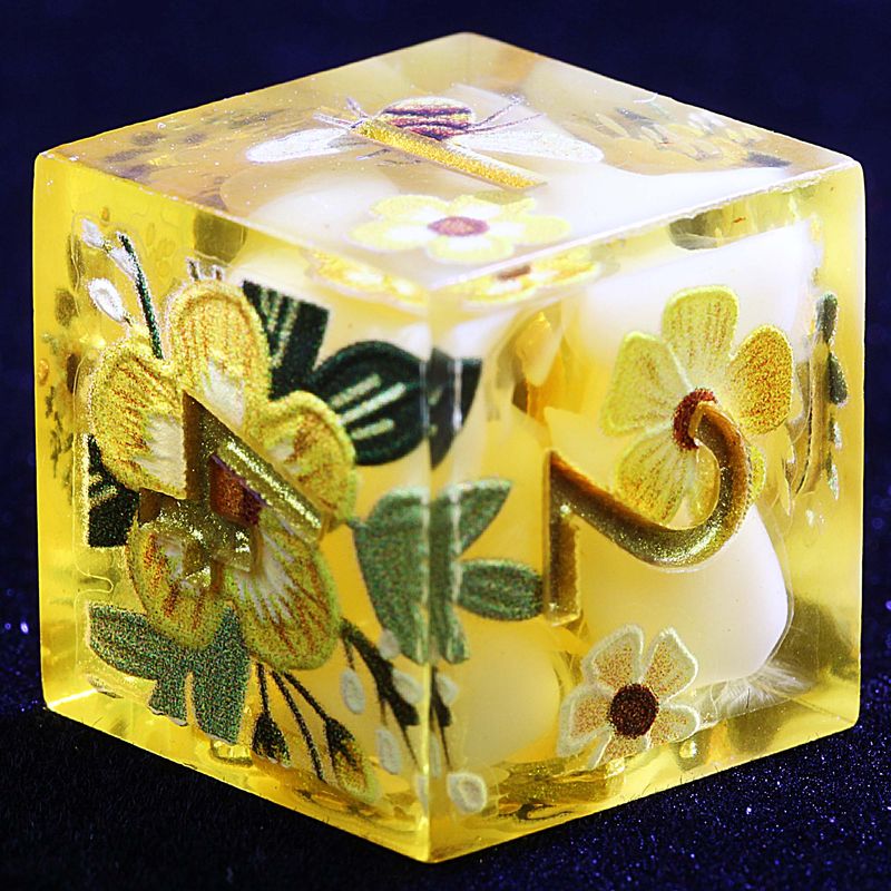 9 Polyhedral Resin Set Of D&D Dice Honey Blossom Nectar For Dungeons Dragons RPG_voghion.com