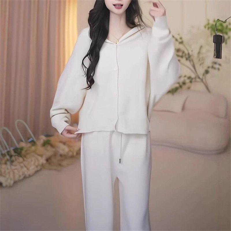 Fashionable Youthful Casual Loose Sweater Cardigan Autumn Winter New Knitted Wide-Leg Pants Two-Piece Set For Women_voghion.com