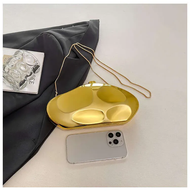 Borsa a tracolla a forma di meteorite, da sera, in acrilico, da donna_voghion.com