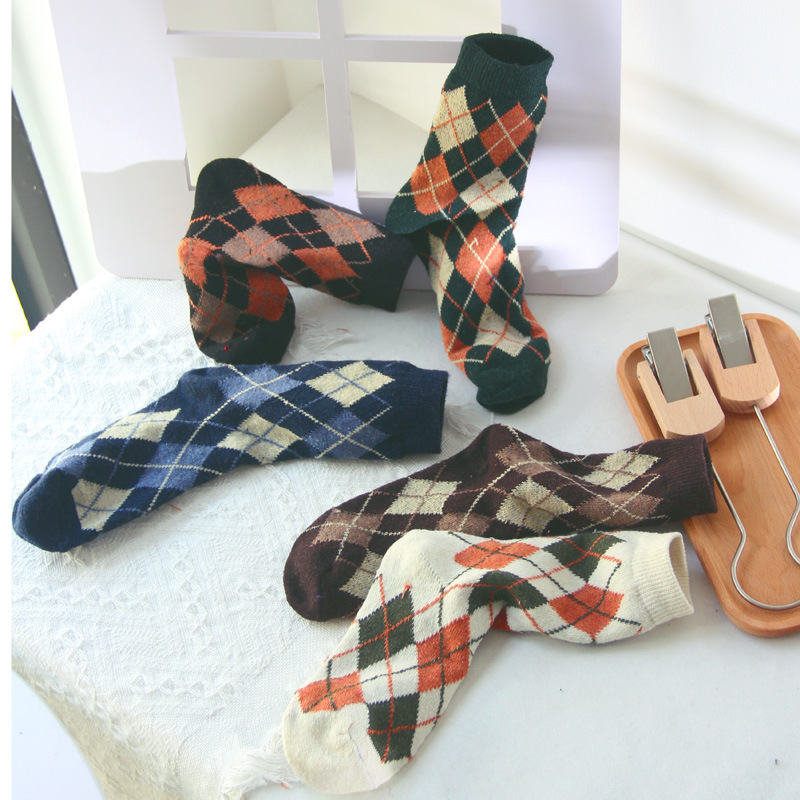 Woolen women in autumn and winter, diamond grid thickened warm middle tube pile for women's socks_voghion.com