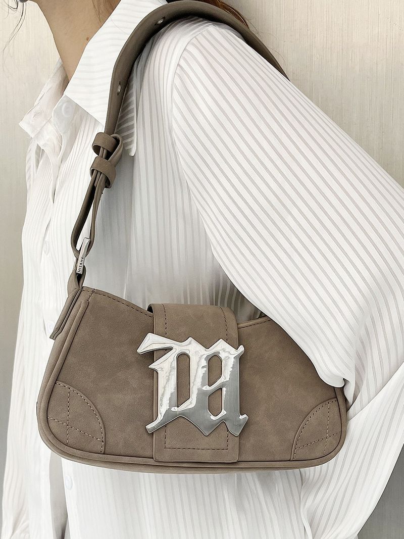 2024 m. rudens/žiemos naujo nišinio dizaino moteriška zomšos odos rankinė ant vieno peties, aštri mergaitiška rankinė pažastims_voghion.com