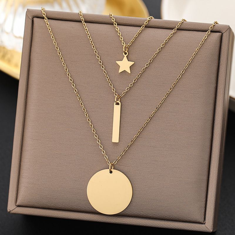 Collier multicouche avec pendentif en forme de pièce de monnaie et étoile, nouvelle collection tendance 2024_voghion.com