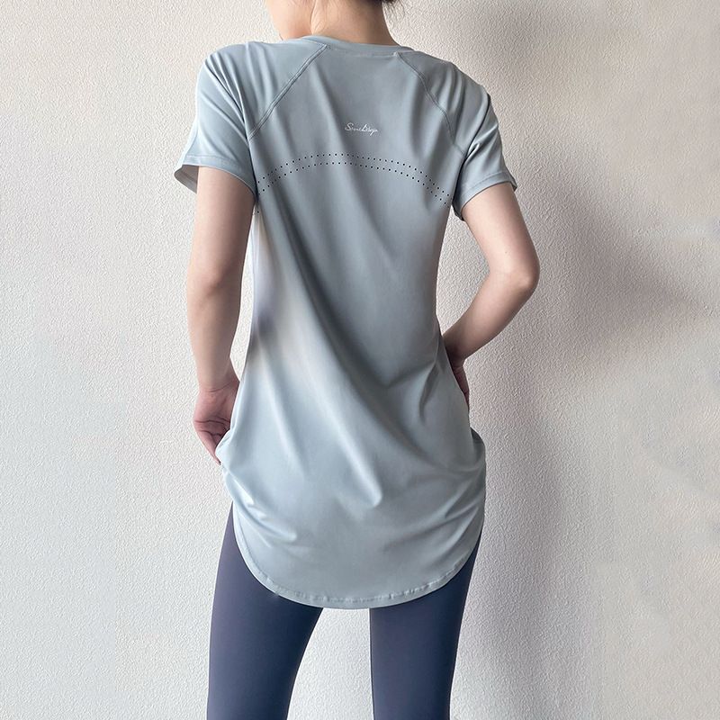 Camiseta de ioga de manga curta para o verão, nova camiseta esportiva fitness respirável de secagem rápida com cobertura de quadril de comprimento médio para emagrecimento_voghion.com