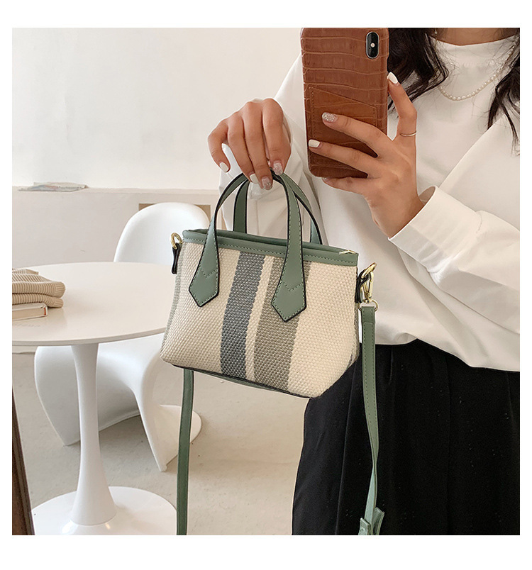 Borsa a tracolla piccola in tela da donna con strisce di tela a contrasto 2023 Nuova versione coreana borsa alla moda semplice borsa quadrata alla moda_voghion.com