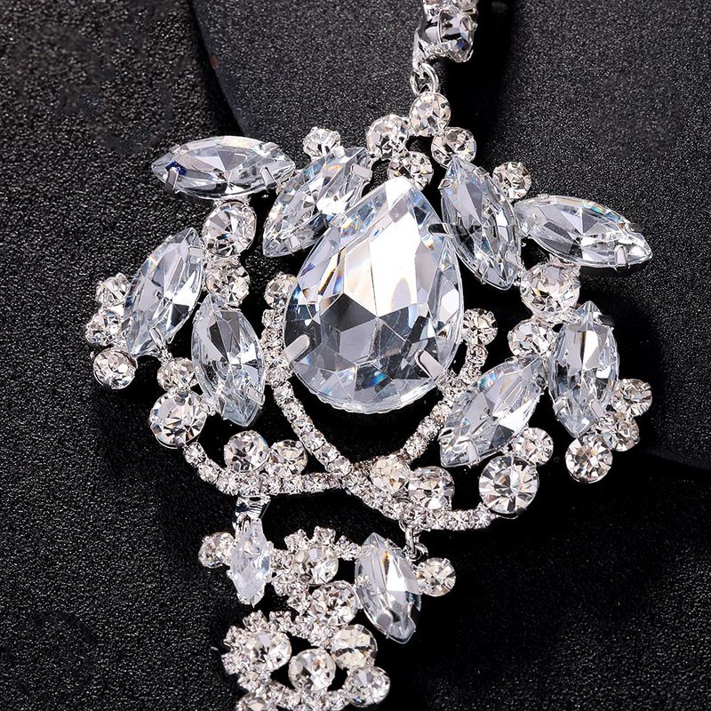 Nuovi orecchini a goccia con nappa, personalità esagerata, pendenti con strass, accessori per le donne_voghion.com