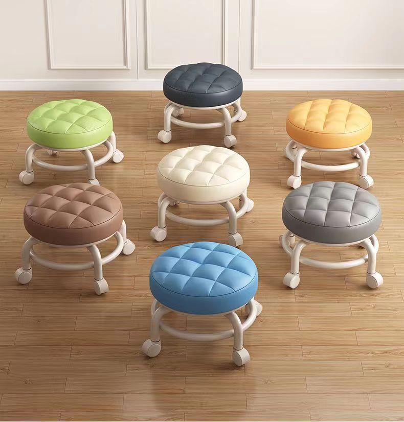 Kleines, weiches Kissen und niedriger Hocker für den Heimgebrauch mit Schwenkrädern, multifunktionaler Schuhwechselhocker mit Universalrädern für den Türrahmen_voghion.com