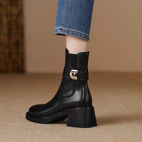 2025 Winter Neue Fleece-gefütterte Martin-Stiefel im britischen Stil mit dicker Sohle und quadratischer Zehenpartie für Damen_voghion.com