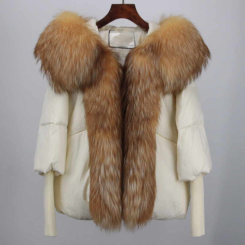 Kurze Pufferjacke für Damen mit 90 % weißen Entendaunen und abnehmbarer Kapuze aus Fuchspelz – stylischer Wintermantel für die N-Mode (201–300 g Füllung, 91–95 % Reinheit)_voghion.com