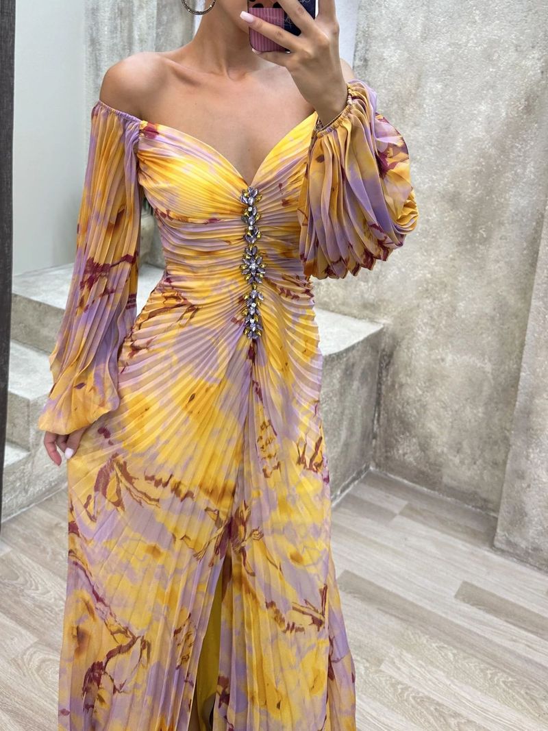 Abito lungo plissettato – Tende botaniche per i tetti di Marrakech e le serate nelle gallerie di Berlino_voghion.com