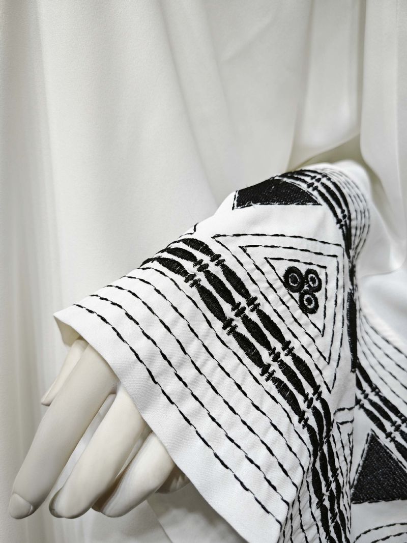 Damenbekleidung Arabische Stickerei bestickte Robe Mode tragen Abaya Robe_voghion.com
