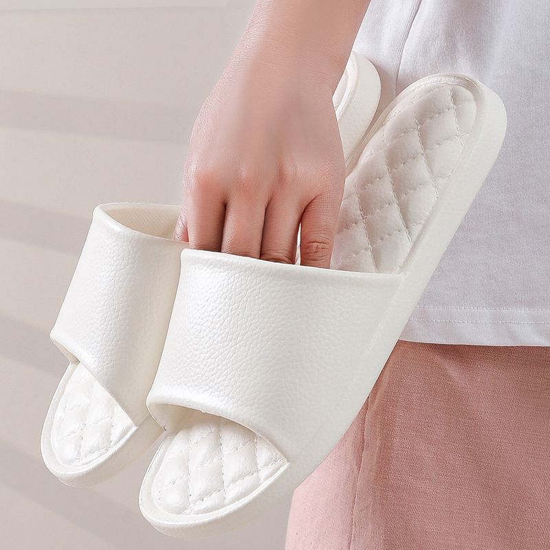 Schritt auf Poop Feeling Frauen 2025 Neue Indoor Home Use Anti Slip Badezimmer Dusche EVA Cool Hausschuhe für Männer Sommer_voghion.com
