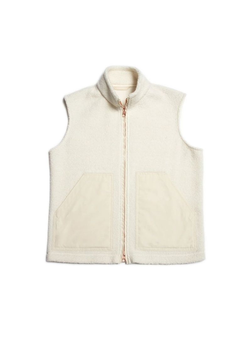 2025 Autumn And Winter Men's Fashion Lamb Wool Vest Large Pocket Vest Stand-up Collar Splicing Vest Men_voghion.com