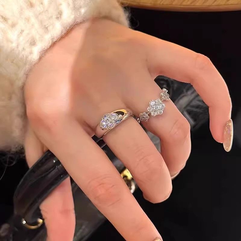 French Style Flower Hao Stone For Women, Niche Design, Light Luxury, High-End Feel, Four-Leaf Clover Index Finger Ring,_voghion.com