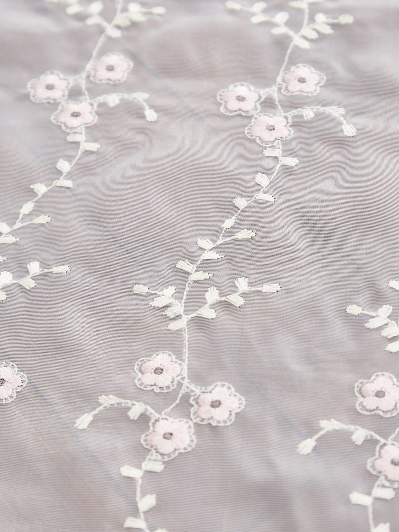 Petite table à manger rectangulaire fraîche brodée de fleurs de prunier, table basse, table à manger en dentelle, table basse, nappe décorative_voghion.com