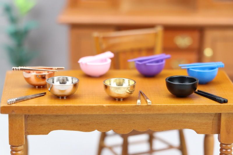 1:12 babaház babaház miniatűr étel és játék dekoráció mini bútor OB11 jelenet kiegészítők fém tál és pálcika_voghion.com