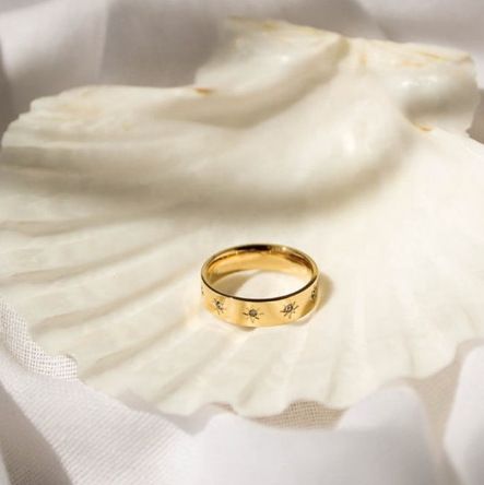 Anello da donna a forma di stella ottagonale con zirconi cubici in acciaio inossidabile placcato oro e segno del Nord_voghion.com