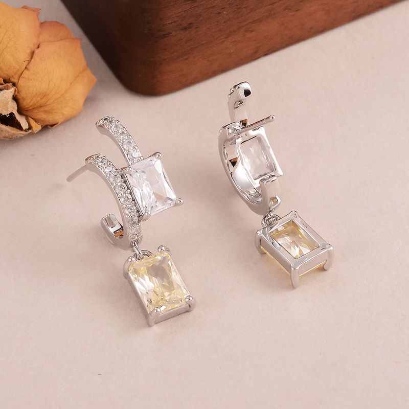 Fashion Light Luxury Zirconium Inlaid Diamond Earrings High End Temperament Double C Light Luxury Earrings Light Luxury High End Summer Earrings_voghion.com