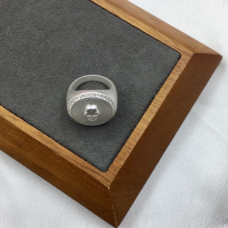 Maijia's New Round Brand Skull Studded Diamond Rin, Featurin Female Punk Style Cuban Temperament And A Closed Loop_voghion.com