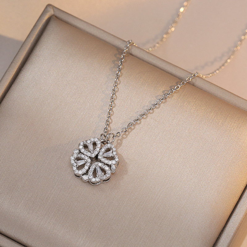Colar de trevo feminino usa mais deformação de amor, design de nicho, temperamento de chinc, trevo, joias da moda_voghion.com