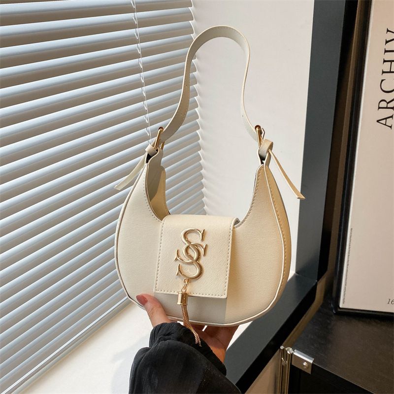 Trendy Handbags 2024 Summer Simple Style Beautiful Personality Handheld Women's Bags Underarm Fashion New Moon Bag_voghion.com