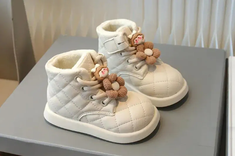 Novo 2024 Inverno Crianças Neve Quente Pelúcia Criança Meninos Antiderrapante Moda Bebê Meninas Botas Crianças Sapatos de Algodão_voghion.com