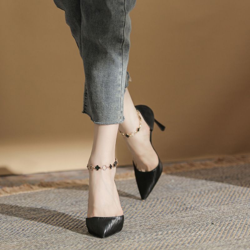 9777-3 Temperament Göttin Einfache Kette Hohe Schuhe Spitz Dünne Ferse Fee Sandalen Hohl Eine Linie Gürtel Einzelnen Schuh Mädchen_voghion.com