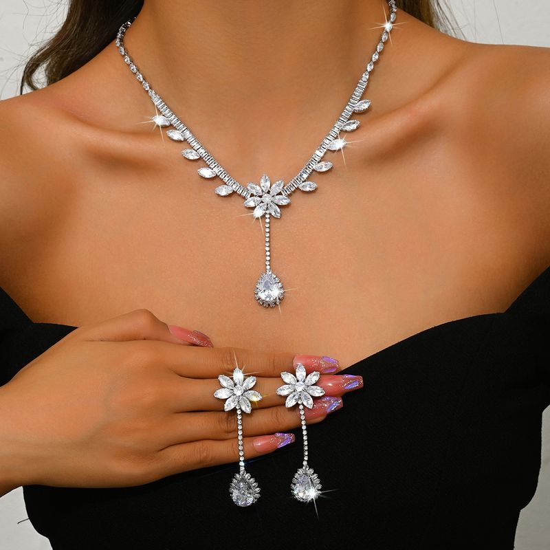 Women's Jewelry Set Fashion Trend Zircon Luxury Necklace Earrings Set Hot Style Wearing Skirt Pink Flower Tassel_voghion.com
