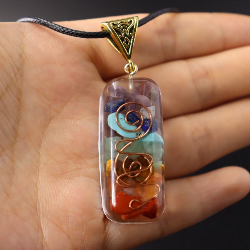 Collana con ciondolo in pietra curativa dei 7 chakra - Gioiello energetico in cristallo naturale per yoga e meditazione con catena regolabile da 45 cm, regalo spirituale perfetto._voghion.com