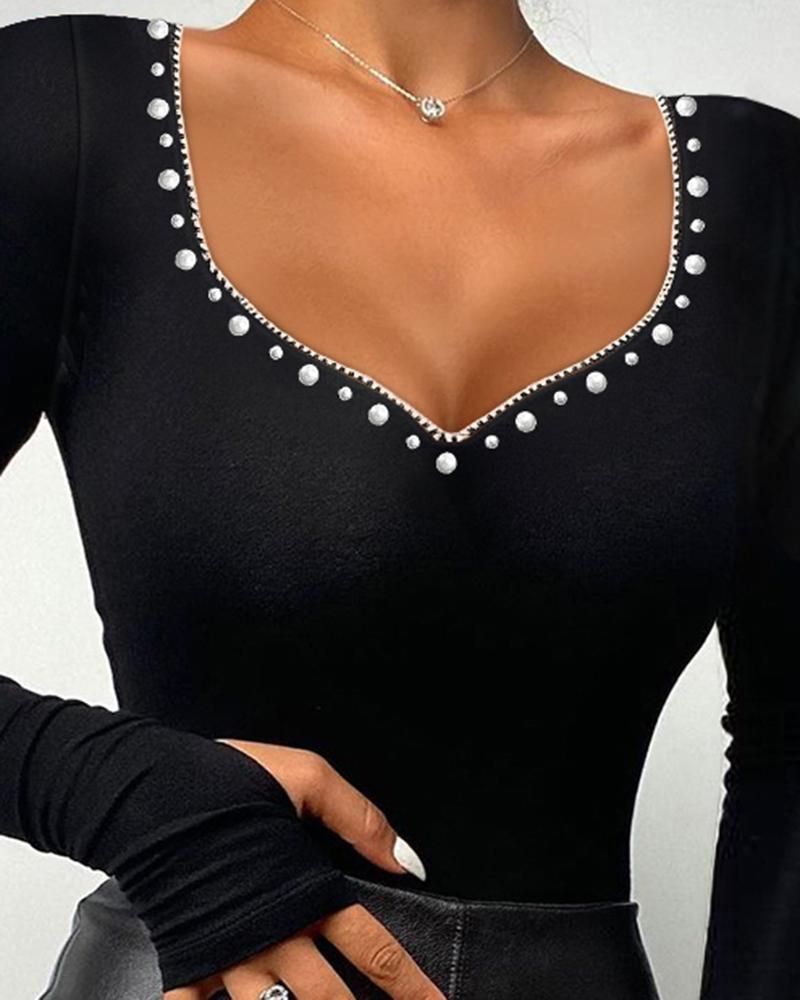 Maglietta attillata a maniche lunghe con scollo a cuore e scollo a bolla da donna_voghion.com